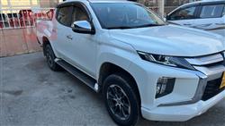 میتسوبیشی L200